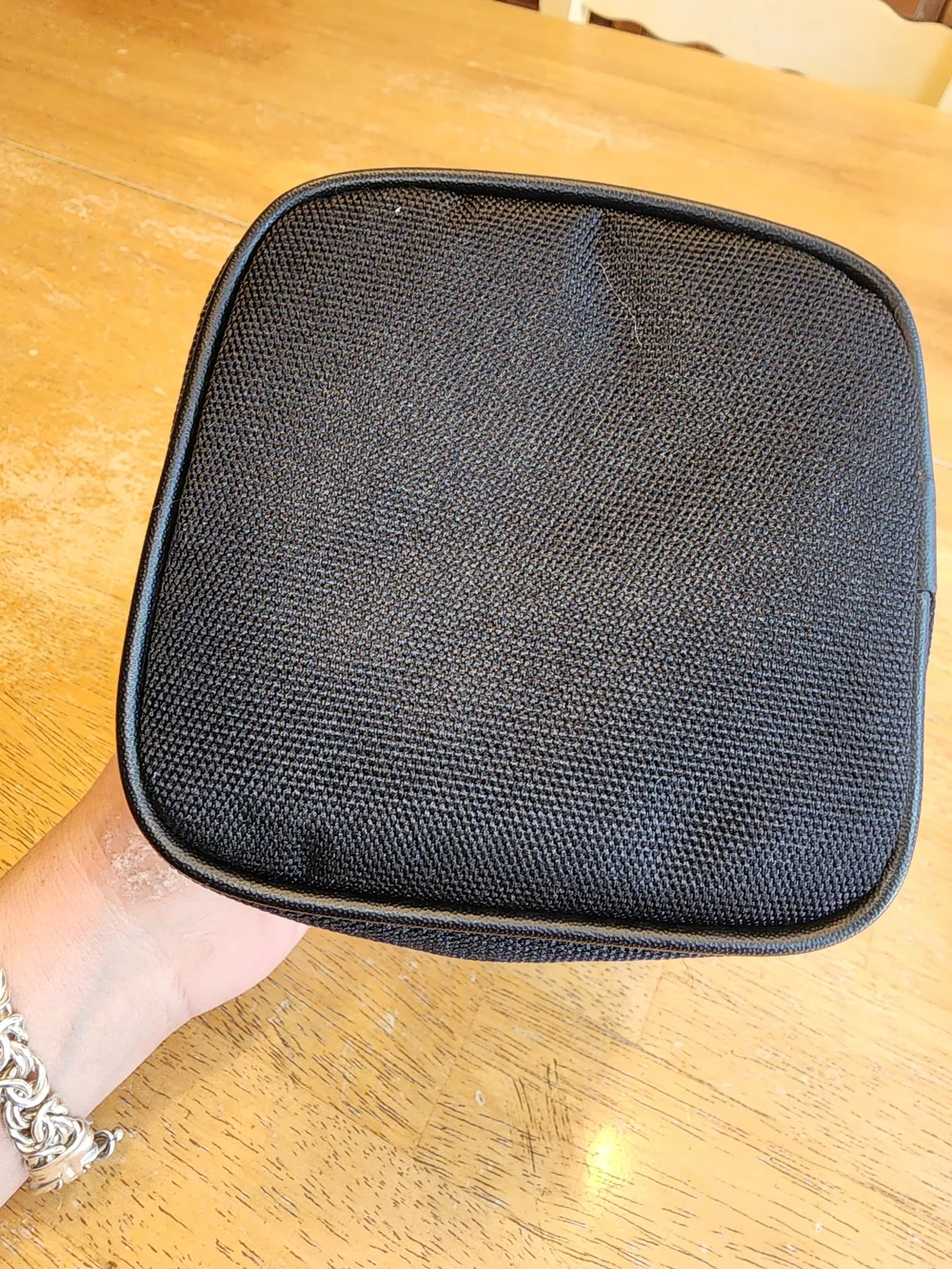 black Burberry vanity Nylon pouch and features a branded metal plate & Novacheck